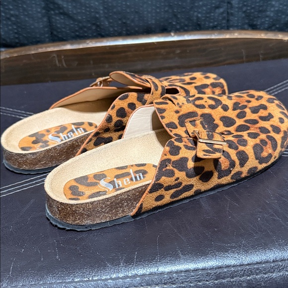 Leopard Print Clogs with Buckle - Picture 3 of 7
